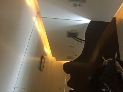 -MedSkinCare科技祛痘肌肤修护中心