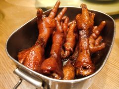 弄堂里的卤鸡爪-弄堂里·寻味杭州(湖滨银泰in77C区店)