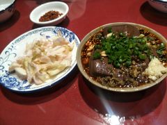 -谢老五跷脚牛肉·非遗传承店