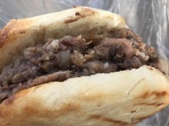 牛肉烧饼-老西关黄老太牛肉烧饼