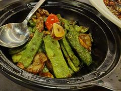 砂煲肉片烧芸豆-粤尚腾香居中餐厅(首都机场希尔顿店)