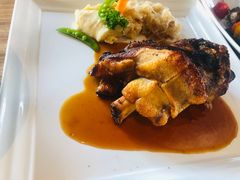 -LENBACH兰巴赫西餐啤酒坊(大连东港店)