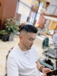 -尼特斯男士发型馆