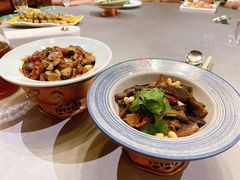 腊八蒜烧肥肠-那家小馆•北京菜•烤鸭(中关村店)