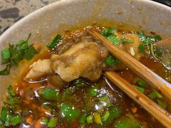 -肖肖酸萝卜鱼火锅(总店)