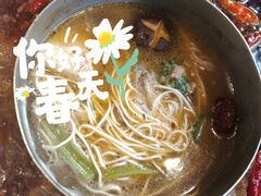 反转鸳鸯锅-谭鸭血老火锅(漳州路店)