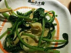 -尚品小土屋涮毛肚(李沧万达店)
