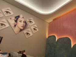 -PE SALON 