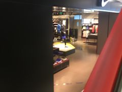 -北京利生体育商厦