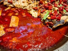 -鸣记脆皮烤鱼·海鲜烤鱼(三八广场店)