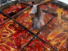 -铜元老码头鳝鱼火锅