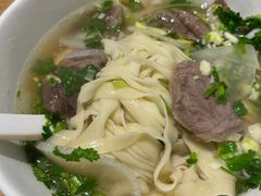 -嘻小北·兰州清汤牛肉面(太平洋森活天地店)