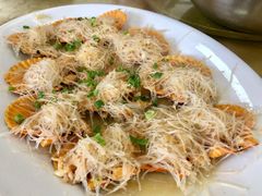 蒜蓉粉丝蒸扇贝-傻记乳鸽王海鲜餐厅