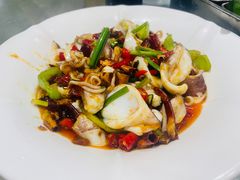 -四川小胡子海鲜(丁村万人海鲜广场店)