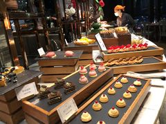 -锦厨国际自助餐厅 · 云端景观 (昆明索菲特大酒店)