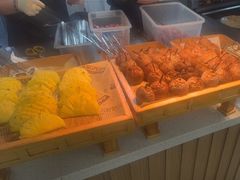 -四囍码头海鲜烧烤自助火锅(外滩南京东路悦荟广场店)