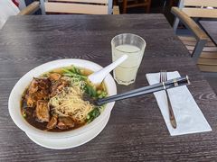 红烧牛腩面-筷子
