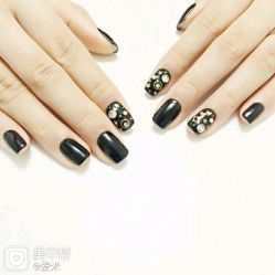 -孔雀手美甲美睫护理