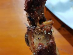 -巴汗羊肉串烧烤店