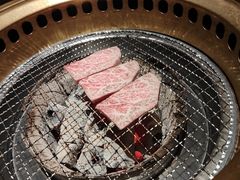-山川小町·极番烧肉(新地假日广场店)