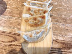 黄牛肉锅贴-新梅华·茶点餐厅(欧尚店)