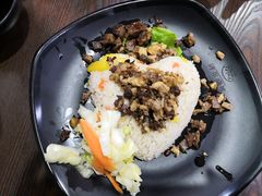 -陈老斯呼尔嗨吃烧烤(科巷店)