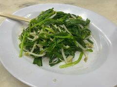 -新峰肉骨茶