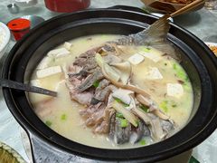 -土砂锅生态山庄·非遗砂锅雅鱼
