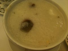 皮蛋瘦肉粥-翠园(铜锣湾广场店)