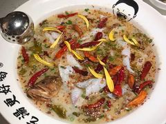 -江渔儿酸菜鱼(奥园广场金发购物中心店)