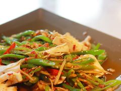 青椒黄喉-本来精品川菜(嘉里中心店)