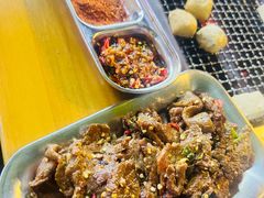 -嗨牛味海鲜烧烤