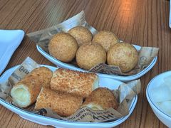 -BHC炸鸡(明洞总店)