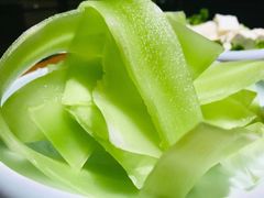-洪氏嗨捞·广东猪肚鸡·椰子鸡火锅(西咸万象城店)