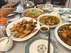 -汗腾格里·风味餐厅(新疆驻京办店)