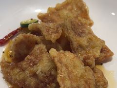 -鞍山大白鲨美食酒店