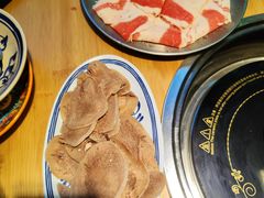 -洱火云南酸菜牛肉火锅(石景山当代商城店)
