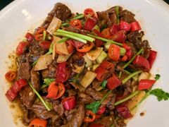 小炒黄牛肉-健眺小海鲜(临海后山店)