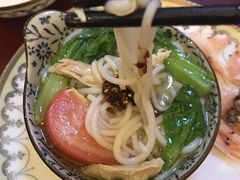 -山珍王国·云南野生菌石锅鱼