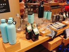 -星巴克臻选(上海合生汇1F店)