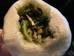 -白玉兰食品甜凤店(合生汇店)