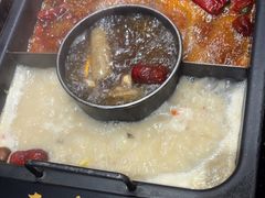 -老牌坊云南鱼豆花火锅(嵩山店)