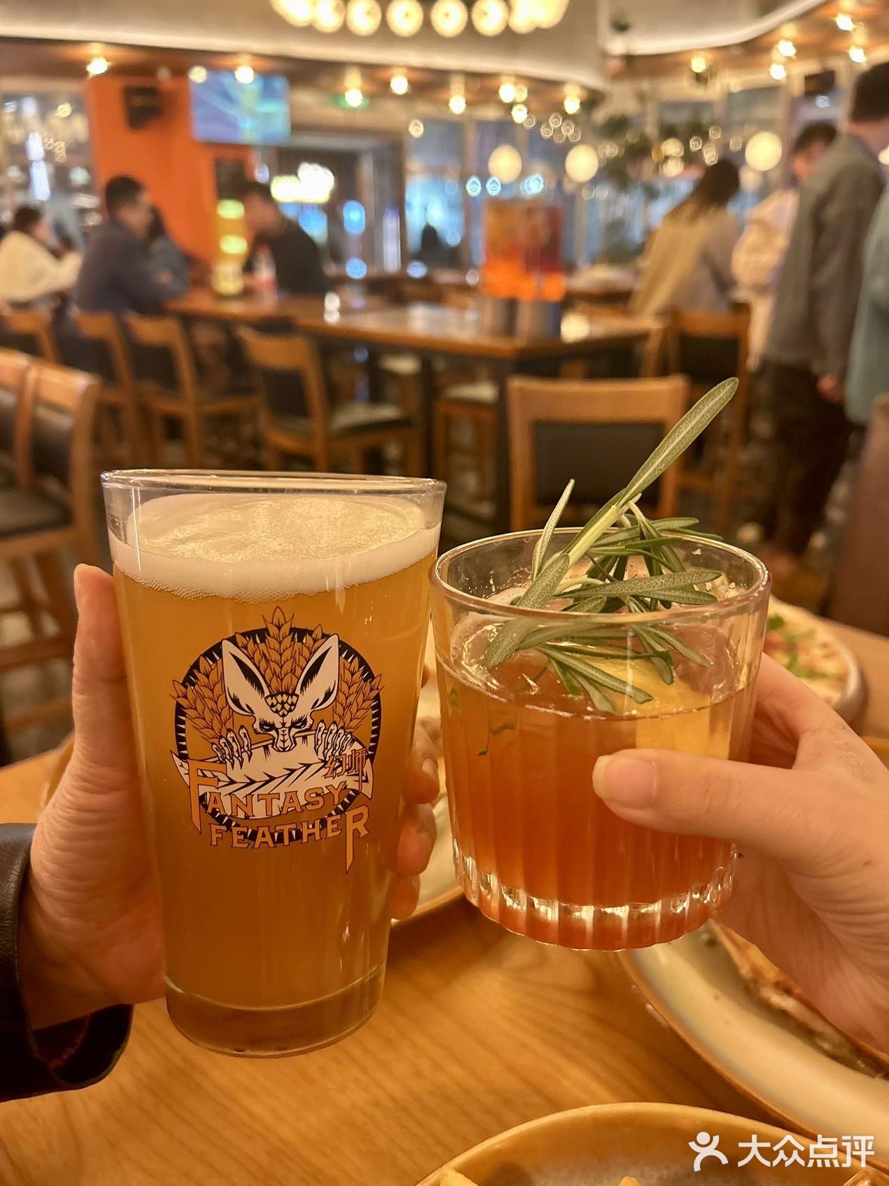 快乐闺蜜局-周末就在广州这家餐酒吧！