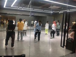 -5KM舞蹈街舞工作室