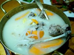 -阿里家·新疆烤肉酒場 by MIG