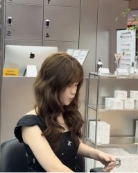 -十六番发型师事务所