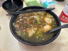 -龙记桂林米粉(财满街店)