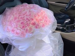 -玫瑰之约(花之语鲜花店)