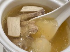 松茸炖鸽子汤-梅龙镇酒家(南京西路总店)
