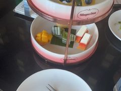 -亚龙湾喜来登·美景台大堂吧